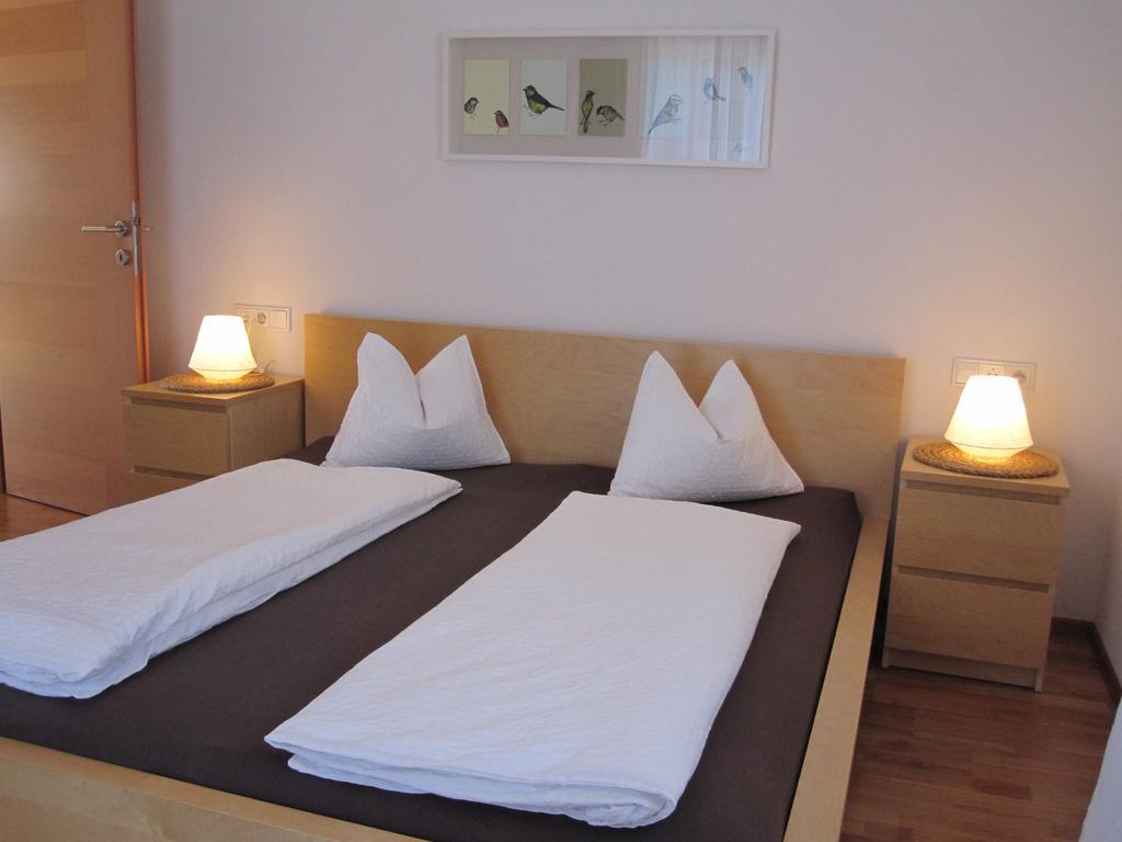 Ferienwohnung Bergpanorama フルプメス 部屋 写真
