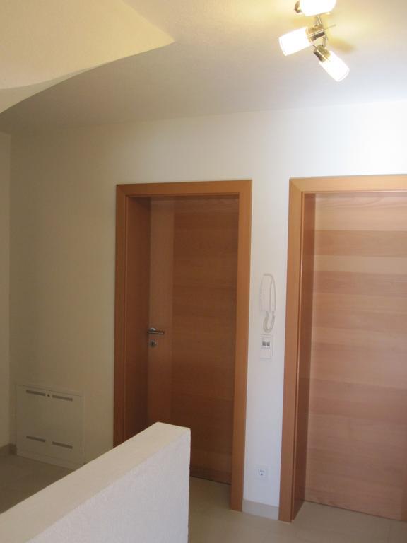 Ferienwohnung Bergpanorama フルプメス 部屋 写真