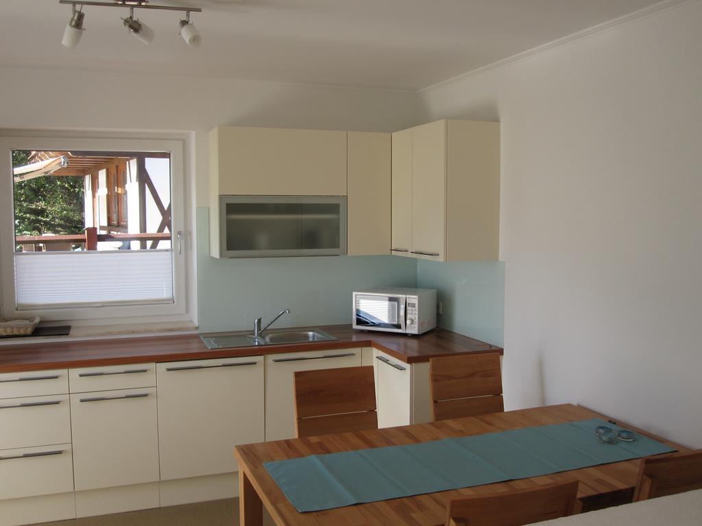 Ferienwohnung Bergpanorama フルプメス 部屋 写真