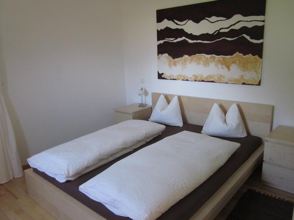 Ferienwohnung Bergpanorama フルプメス 部屋 写真